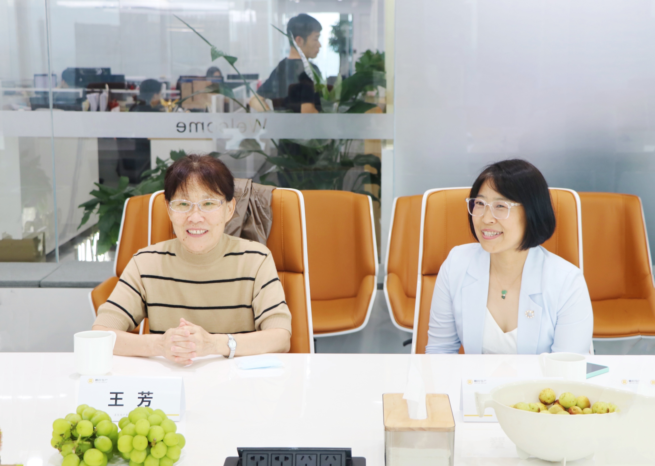 王芳.jpg 王芳.jpg